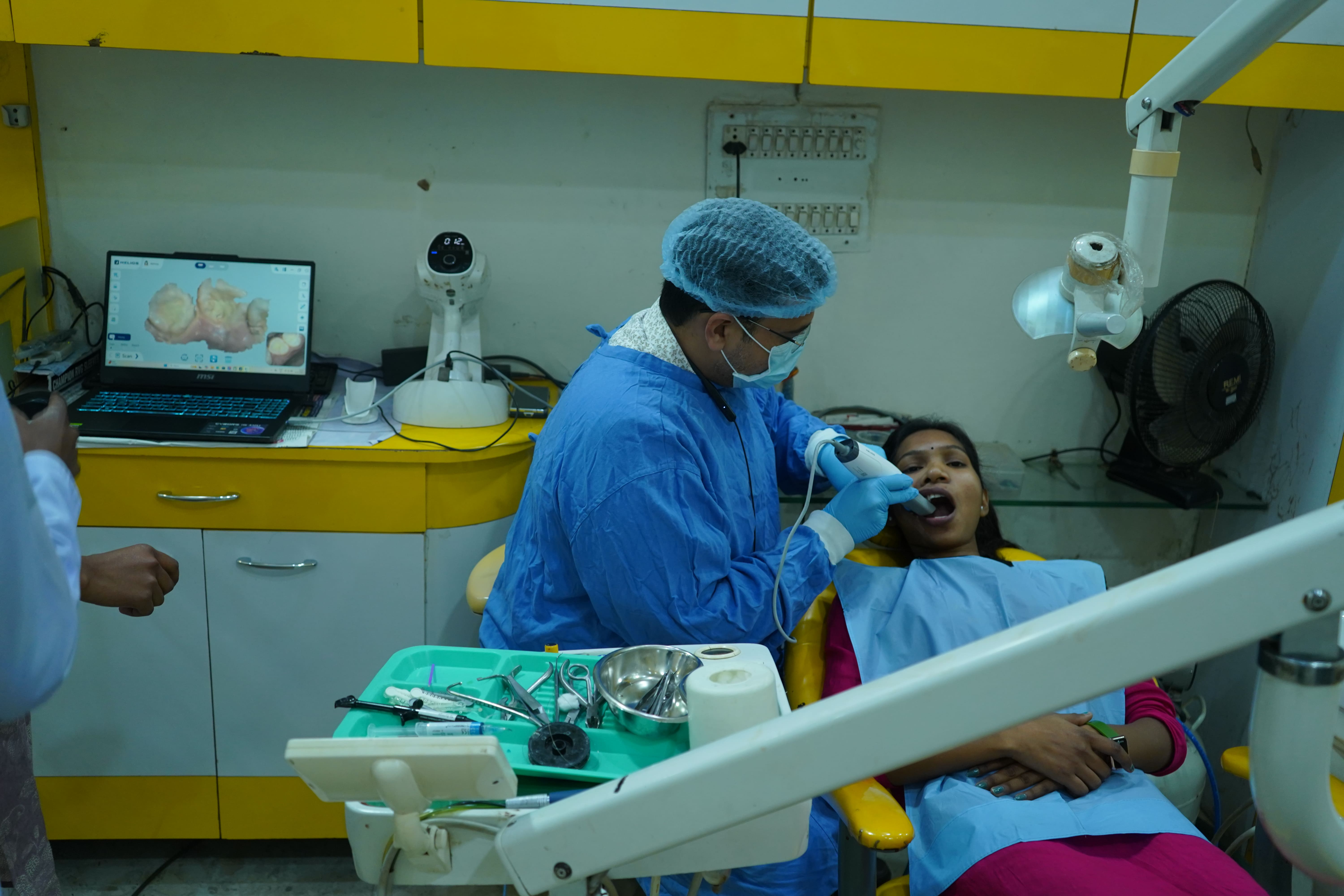 Micro Endodontic Treatment